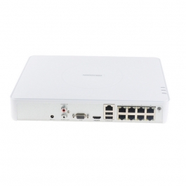 IP Сетевой видеорегистратор 8-канальный Hikvision DS-7108NI-SN/P