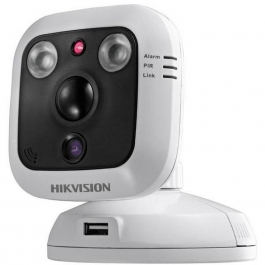IP Wi-Fi видеокамера Hikvision DS-2CD2C10F-IW (4 мм)